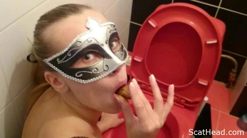 A Toilet Licking Session - Esposa Marrón - VibeWithMolly